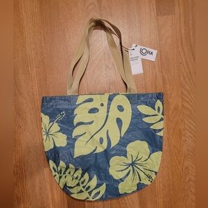 Aloha Collection Waipi'o Reversible Tote